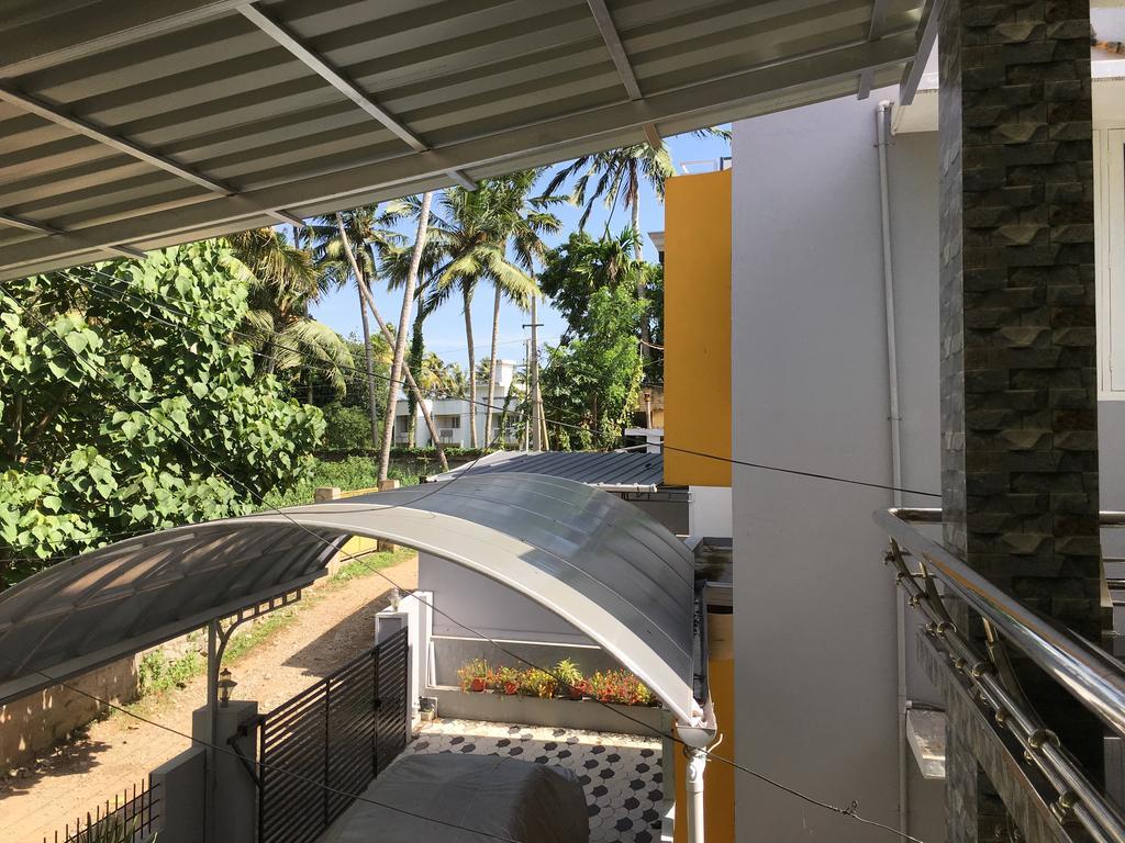 Rams Guest House Near Lulu Mall トリバンドラム エクステリア 写真